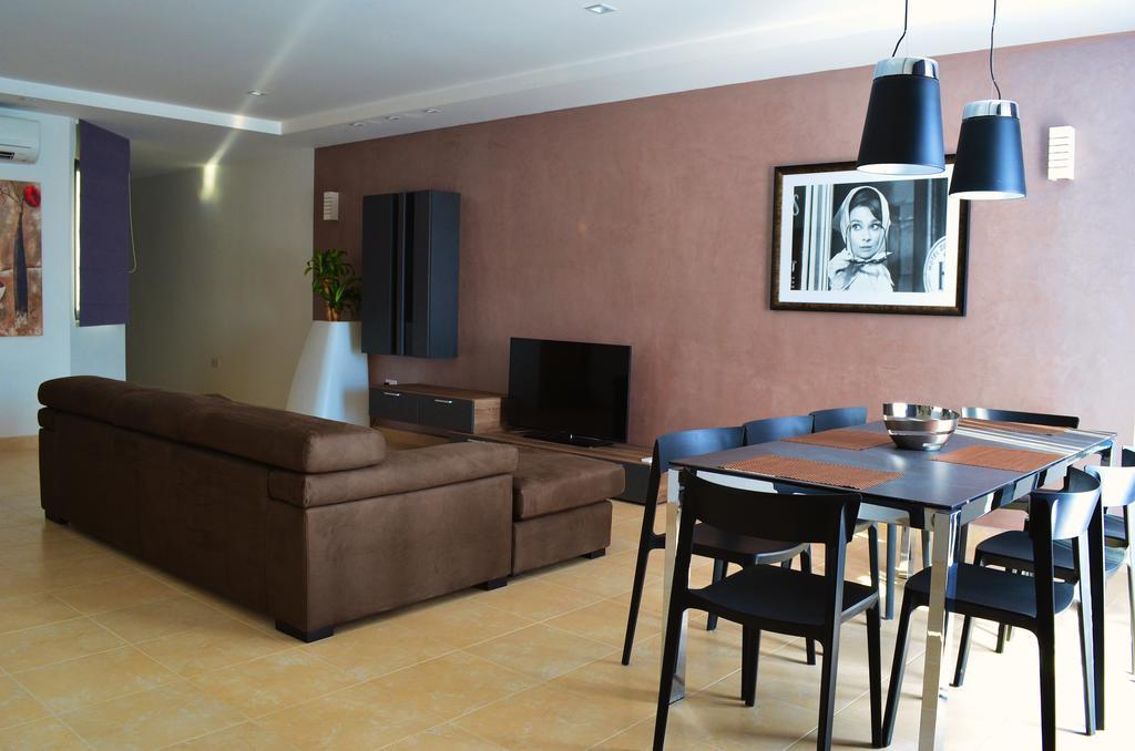 Hepburn Holiday Apartment Birżebbuġa Dış mekan fotoğraf